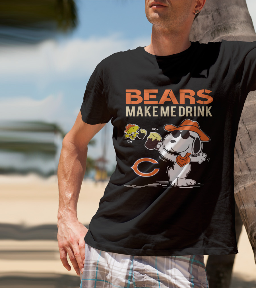 Bears Make Me Drink Snoopy For Chicago Bears Fans T-Shirt