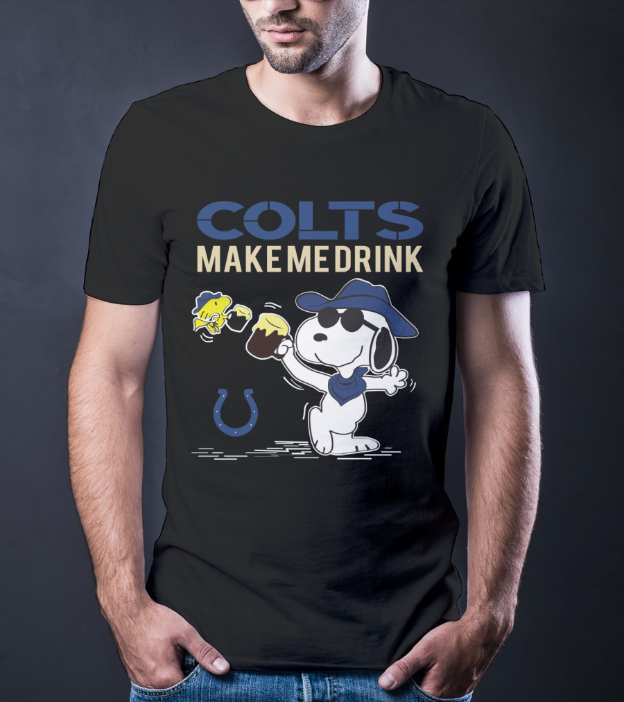 Colts Make Me Drink Snoopy Indianapolis Colts Fans Peanuts Football Horsehoe T-Shirt