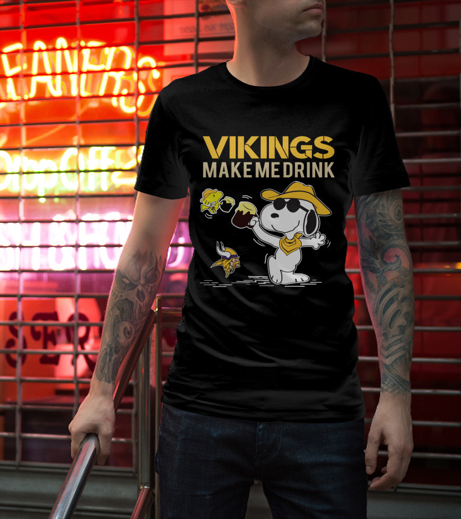 Snoopy Vikings Make Me Drink Minnesota Fans T-Shirt