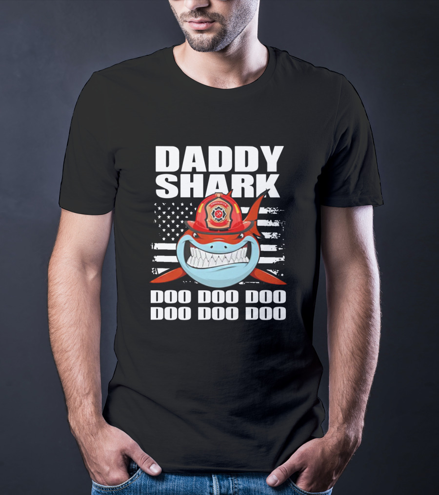 Daddy Shark Firefighter Red Helmet American Flag Doo Doo Doo T-Shirt