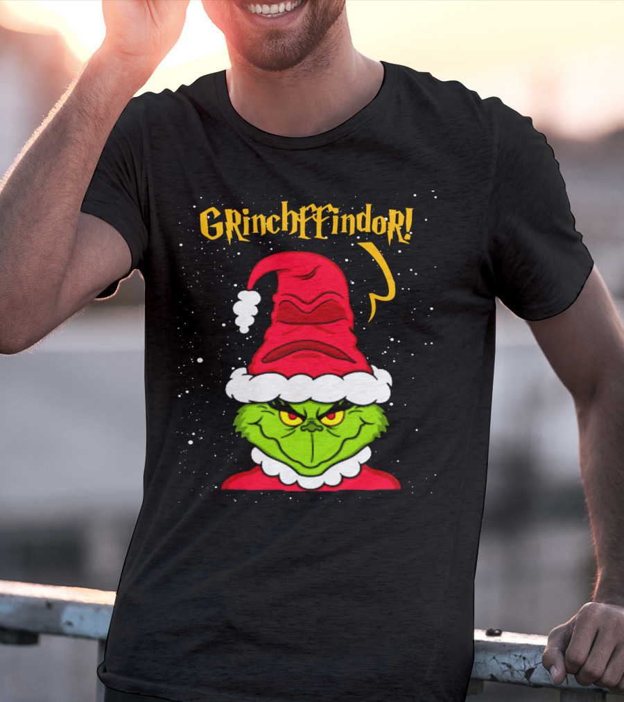 Grinche FFindor Grinch Santa Hat Snowflakes Christmas T-Shirt