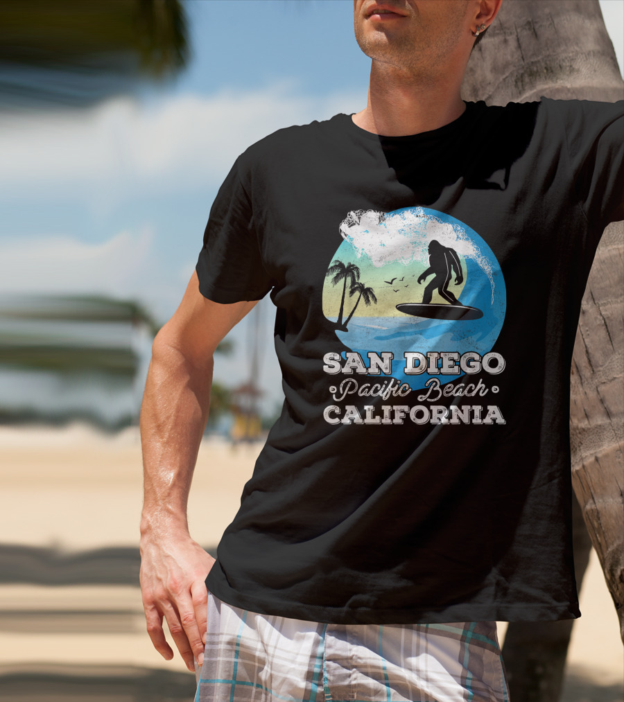 San Diego Pacific Beach California Bigfoot Surfer Adventure Scene T-Shirt