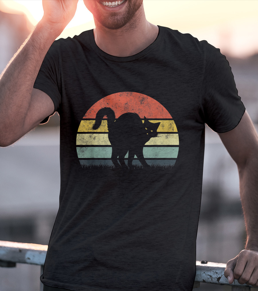 Vintage Retro Scary Black Cat Silhouette Sunset T-Shirt