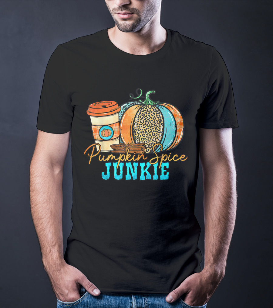 Pumpkin Spice Junkie Coffee Cup With Stylish Pumpkin And Cinnamon Sticks T-Shirt