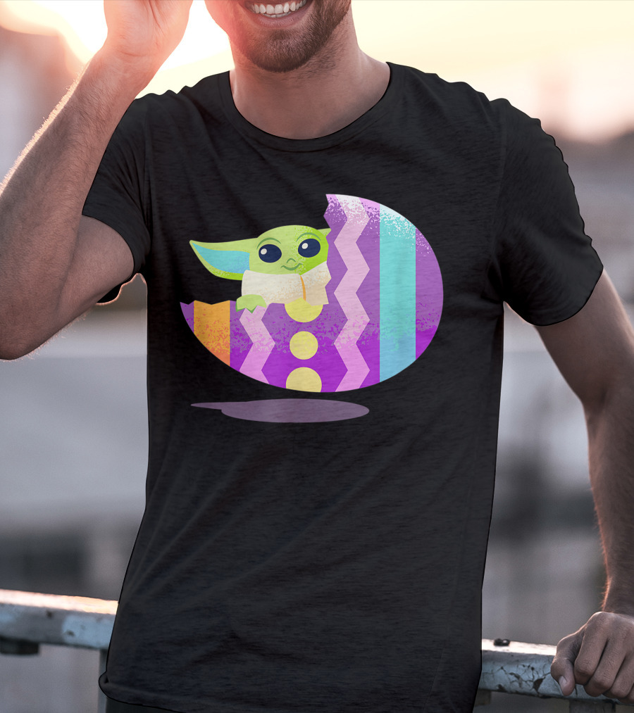 Mandalorian The Child Baby Yoda Pastel Zigzag Easter Egg T-Shirt