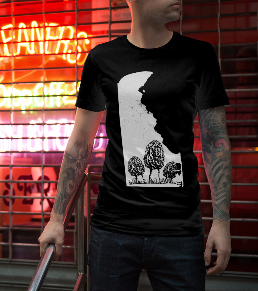 Delaware Morel Mushroom Hunting Foraging Shrooming Hunter Exploration T-Shirt
