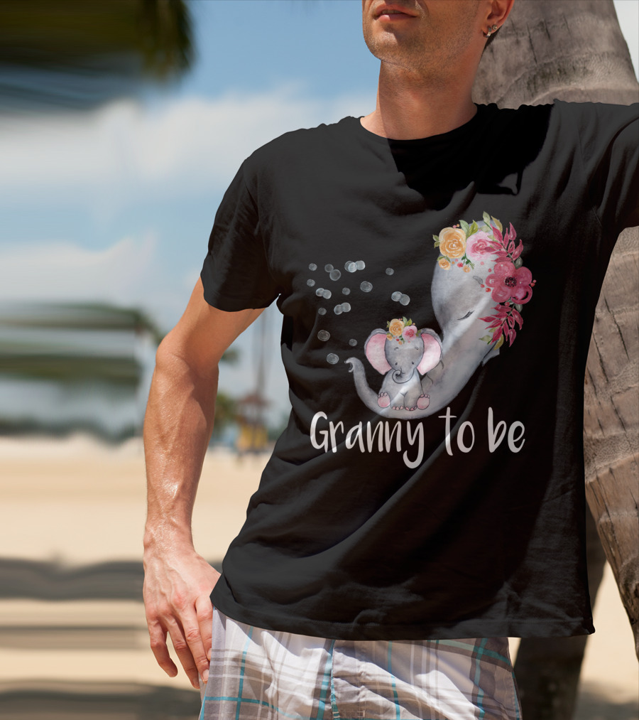 Granny To Be Elephant Baby Shower Floral For Girl T-Shirt