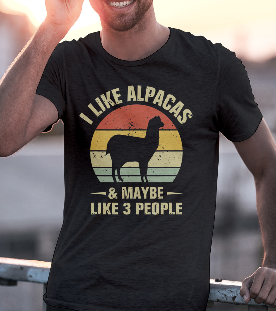 I Like Alpacas And Maybe Like 3 People Retro Alpaca Lover T-Shirt