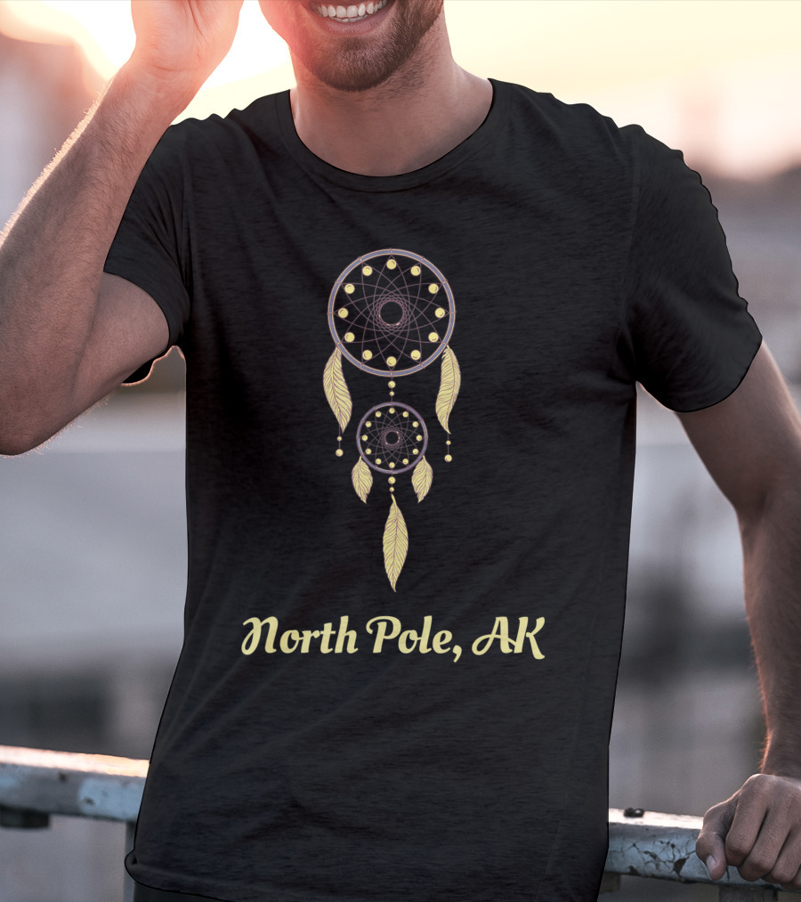 North Pole AK Dreamcatcher Native American Feathers Iconic T-Shirt