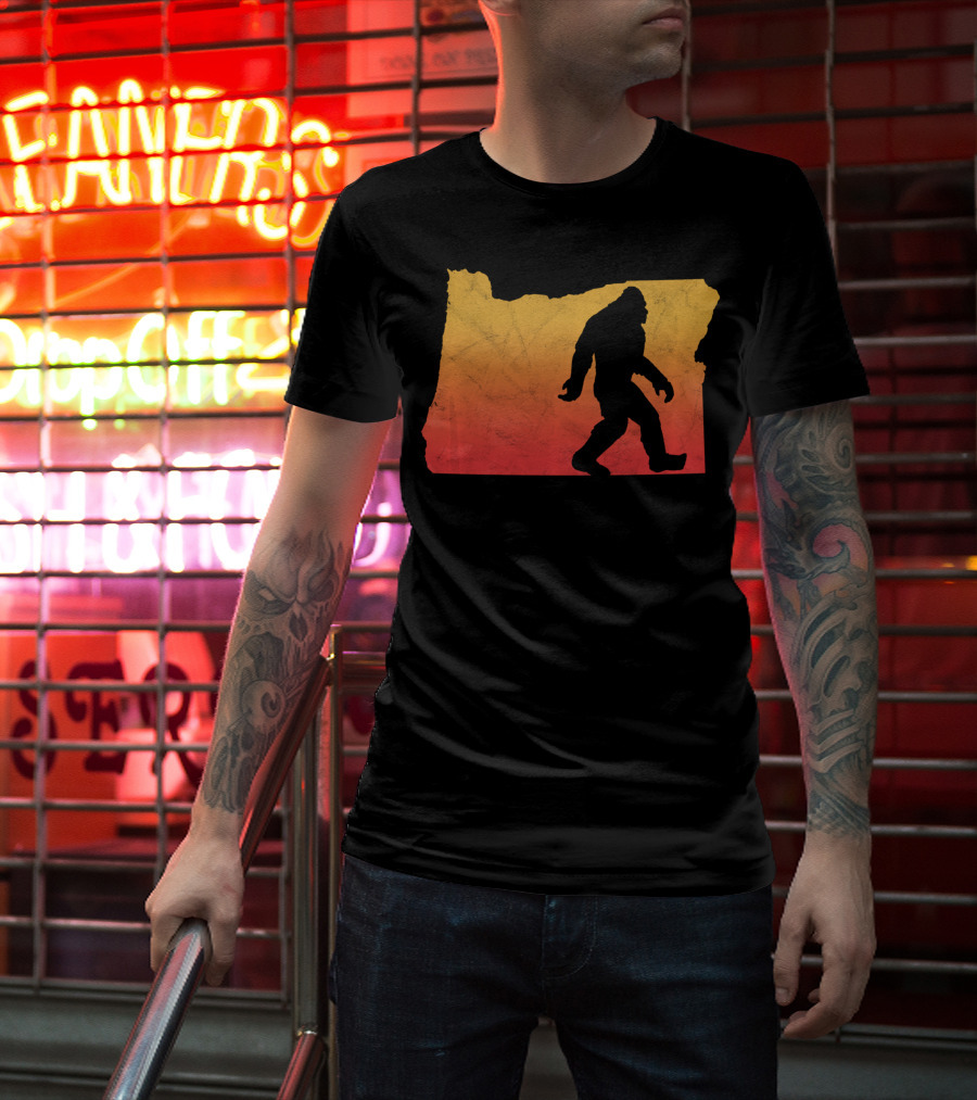 Retro Bigfoot Believer Vintage State Of Oregon Sunset T-Shirt
