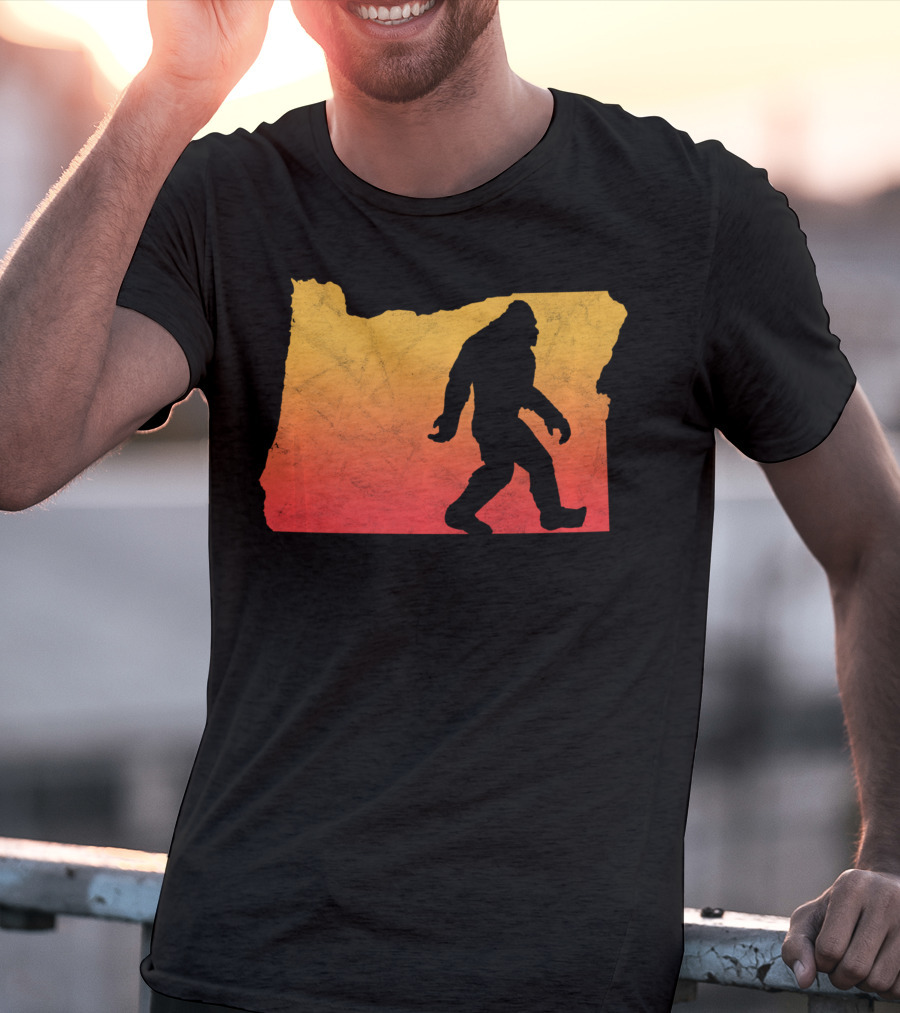 Retro Bigfoot Believer Vintage State Of Oregon Sunset T-Shirt