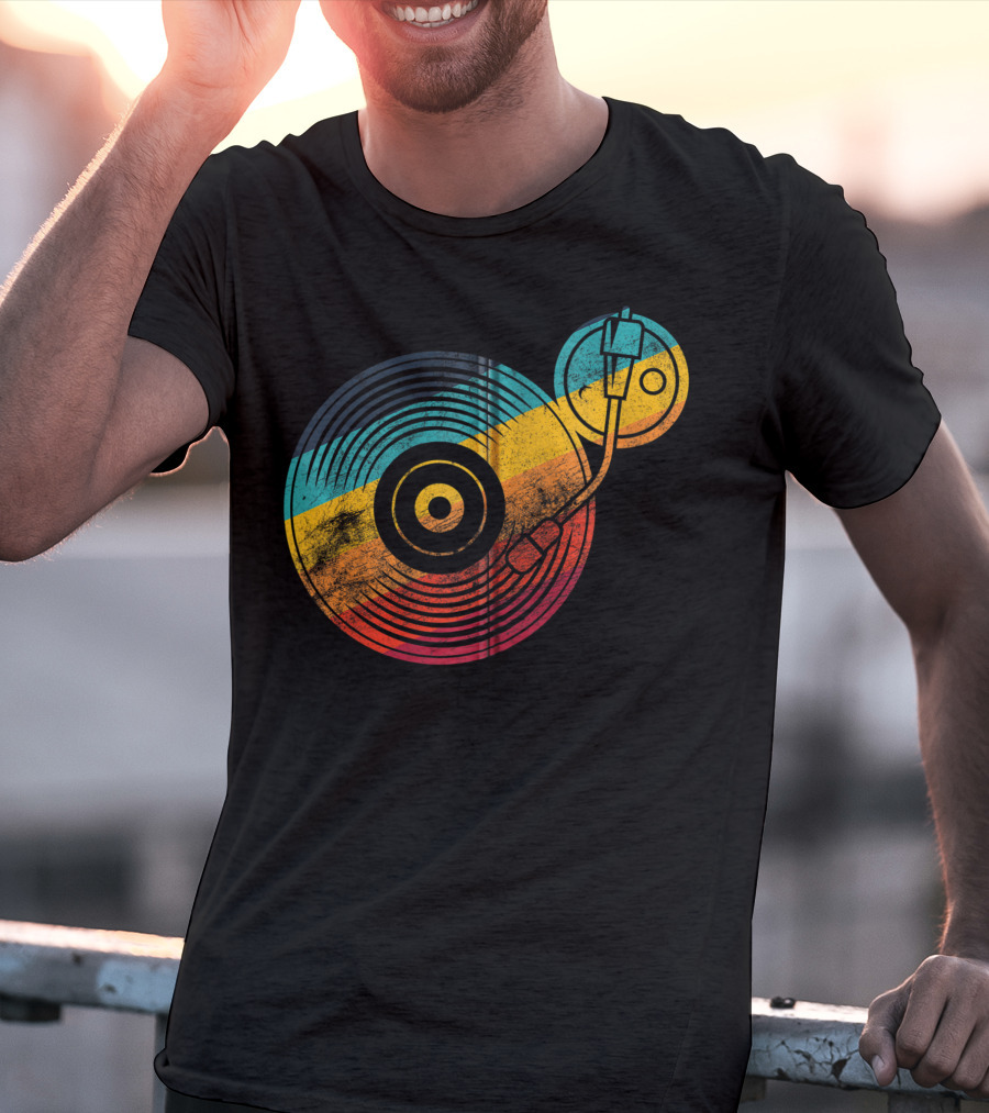 Vintage Vinyl Turntable DJ Musician LP Records T-Shirt