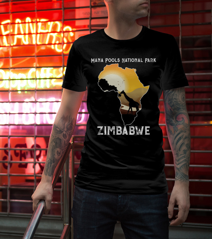 Mana Pools National Park Africa Giraffe Sunset Zimbabwe T-Shirt