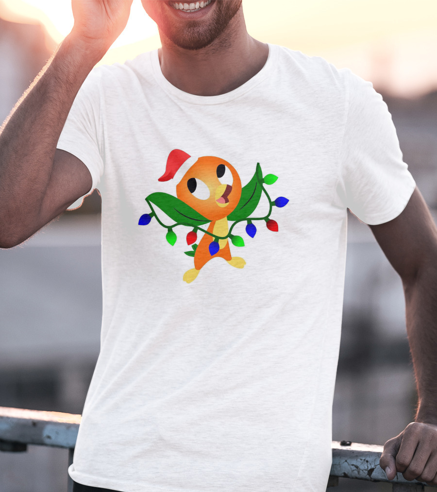 Think Christmas Thoughts Orange Bird With Santa Hat And Festive Lights T-Shirt