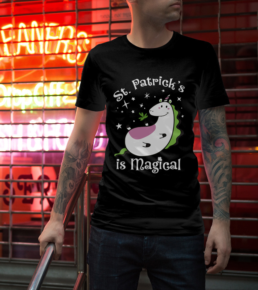 St. Patrick's Is Magical Shamrock Unicorn With Stars And Green Mane T-Shirt