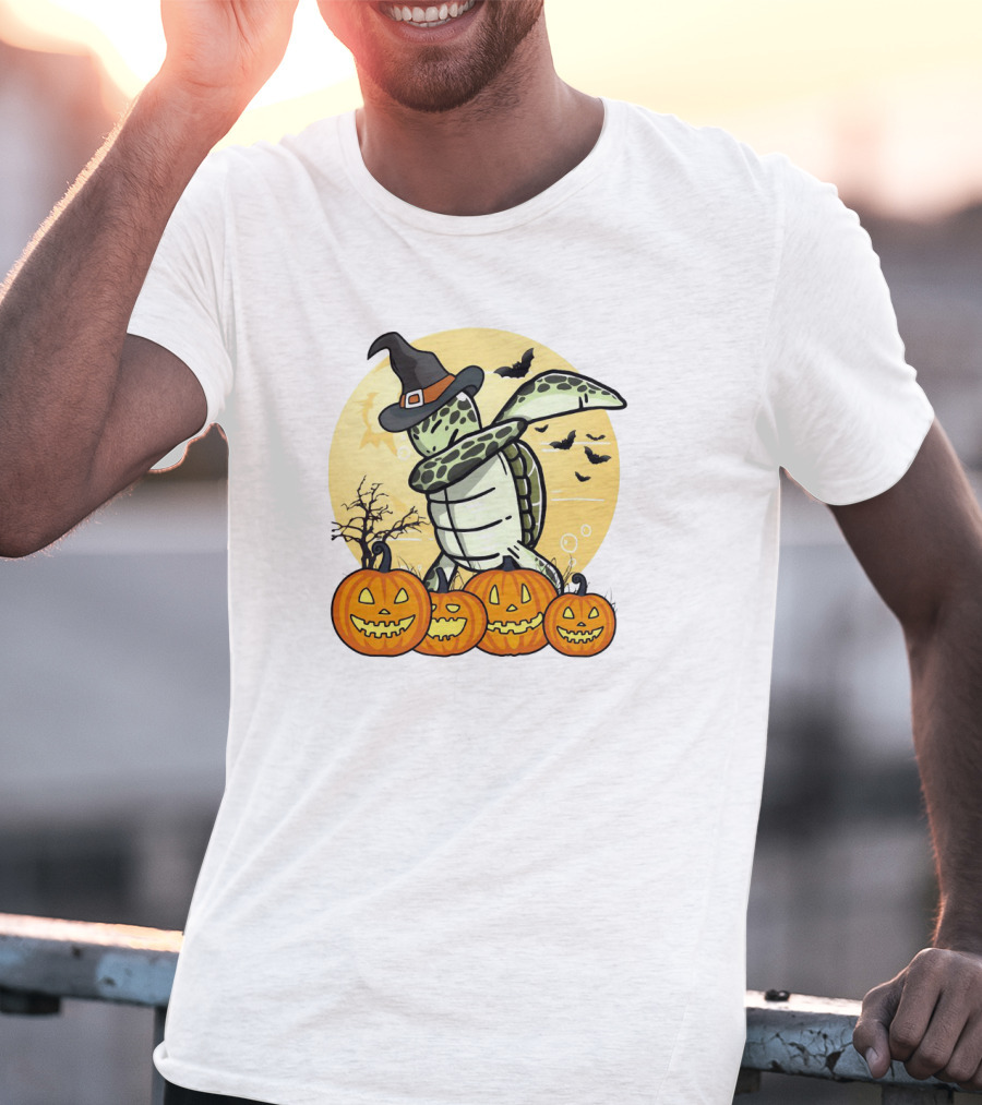 Turtle Dabbing With Witch Hat And Pumpkins Halloween Dab Dance T-Shirt
