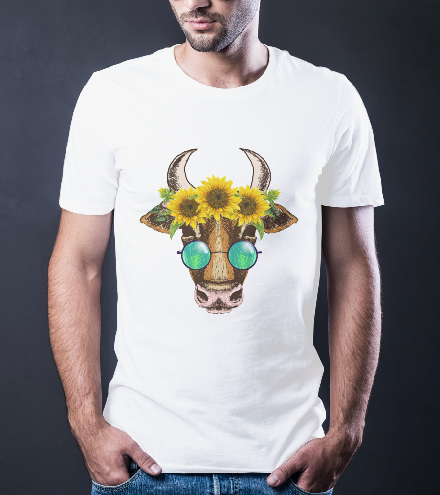 Cute Cow With Sunflower And Sunglasses Headpiece T-Shirt