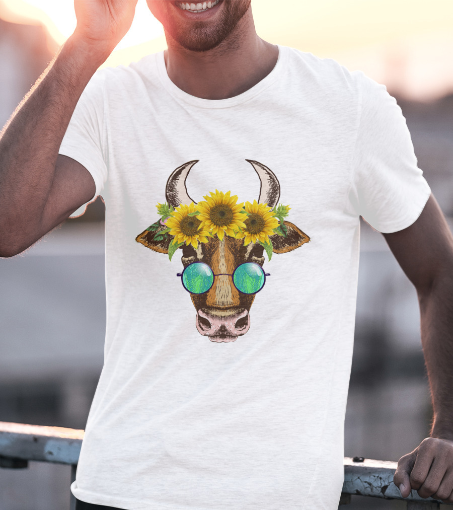 Cute Cow With Sunflower And Sunglasses Headpiece T-Shirt