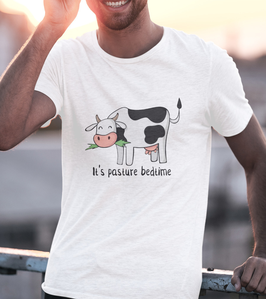 Humorous Cartoon Cow It's Pasture Bedtime T-Shirt