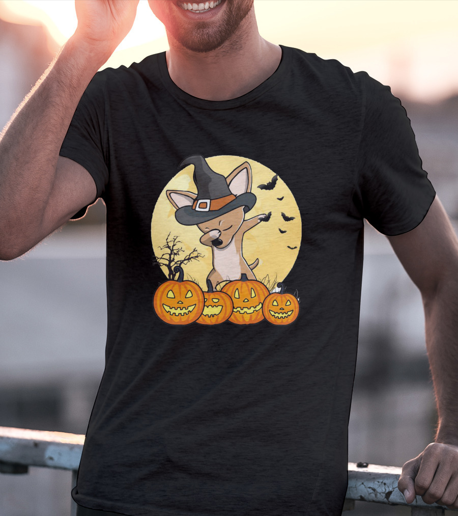 Chihuahua Dabbing In Witch Hat With Pumpkins Halloween Moon Background T-Shirt