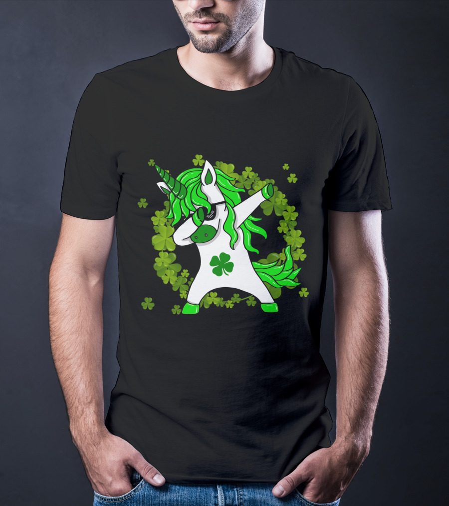 St Patricks Day Shamrock Unicorn Dabbing T-Shirt