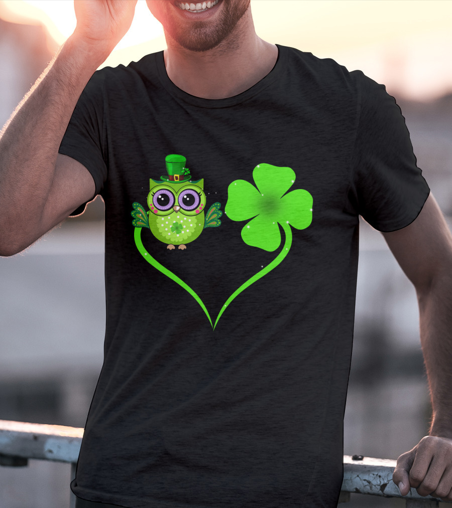 Owl Lover Clover Shamrocks Love Luck T-Shirt