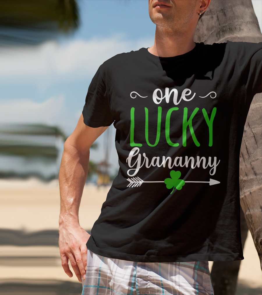 One Lucky Grananny Shamrock Arrow T-Shirt