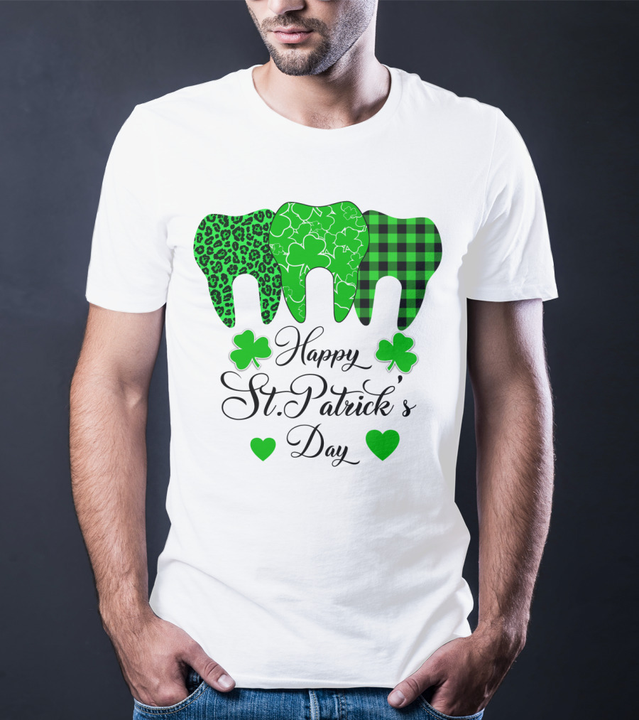 Happy St Patrick's Day Funny Dentist Clover Tooth T-Shirt