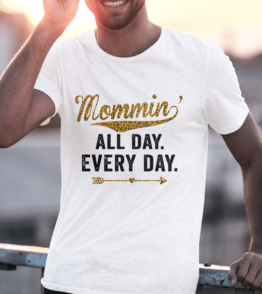 Mommin All Day Every Day Leopard Print Arrow T-Shirt