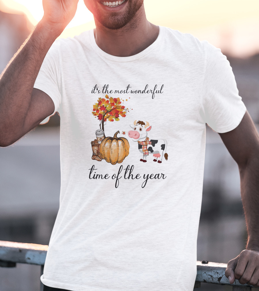 It's The Most Wonderful Time Of The Year Cows Autumn Leaves Pumpkin Cozy Plaid T-Shirt