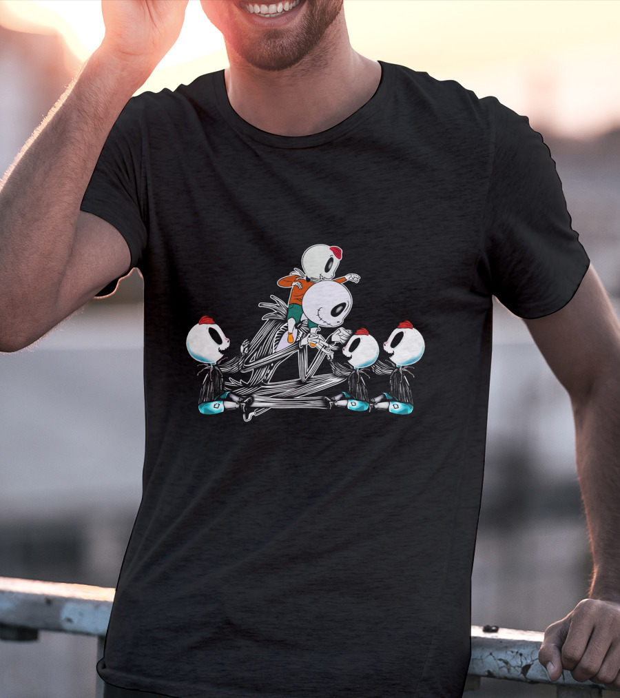 Jack And 4 Boys Parody Featuring Ducklings And Skulls T-Shirt