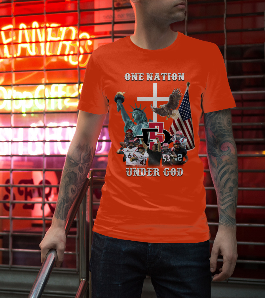 SDSA One Nation Under God Coach Statue Liberty Flag Eagle Football T-Shirt