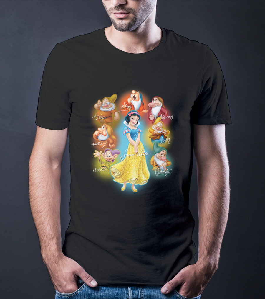 Snow White Signature With Doc, Sleepy, Sneezy, Dopey, Grumpy, Happy, Bashful T-Shirt