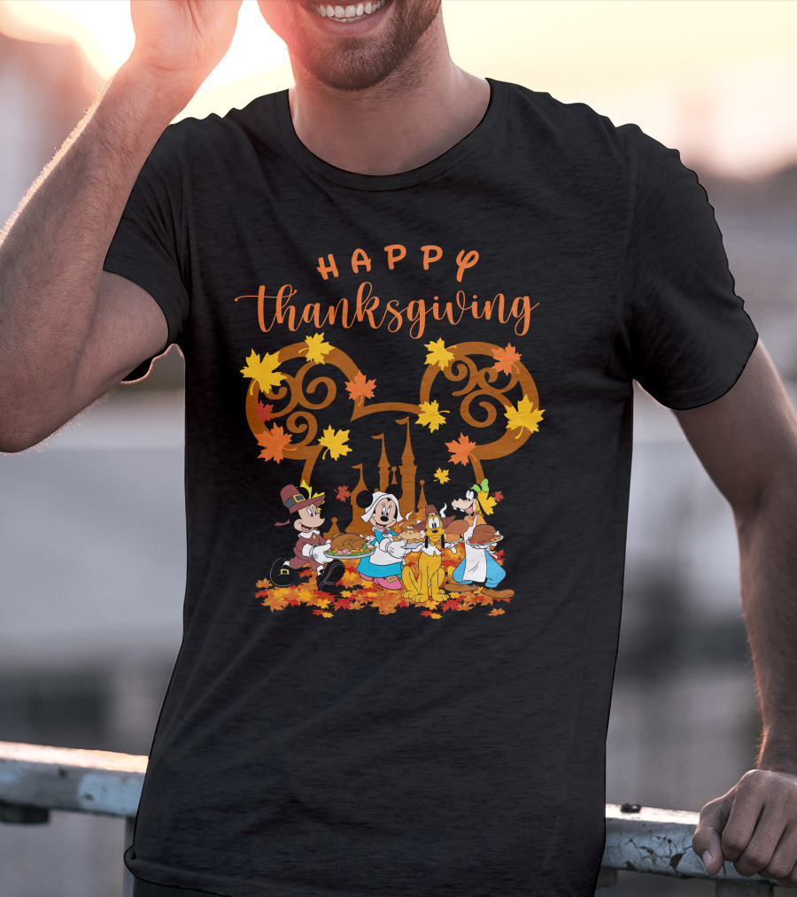 Happy Thanksgiving Mickey And Friends Disneyland Castle T-Shirt