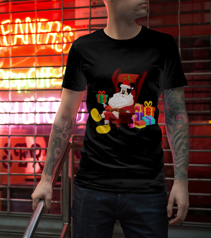 MK Santa Christmas Mickey Mouse With Gifts Iconic Disney Holiday T-Shirt