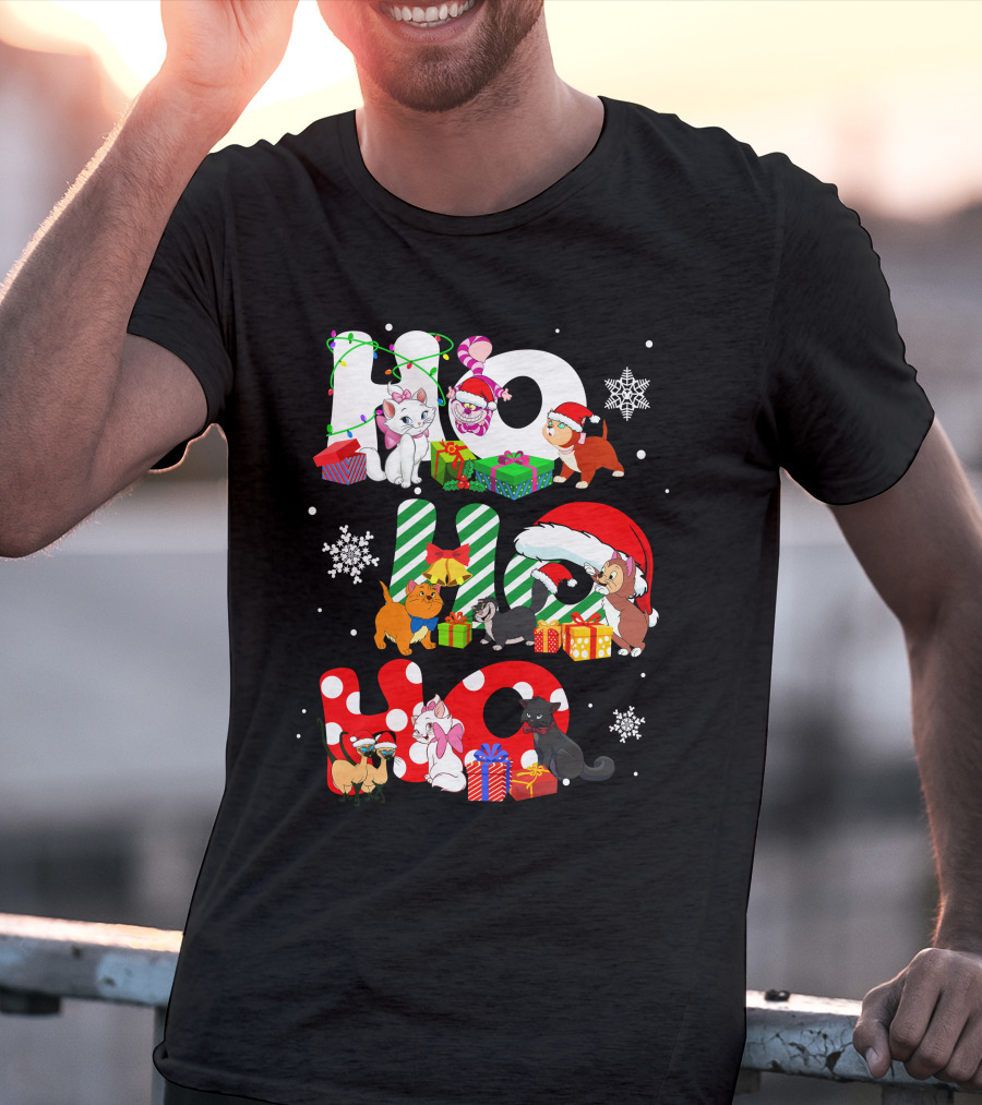 Disney Hohoho Christmas Cats Snowflakes Presents T-Shirt