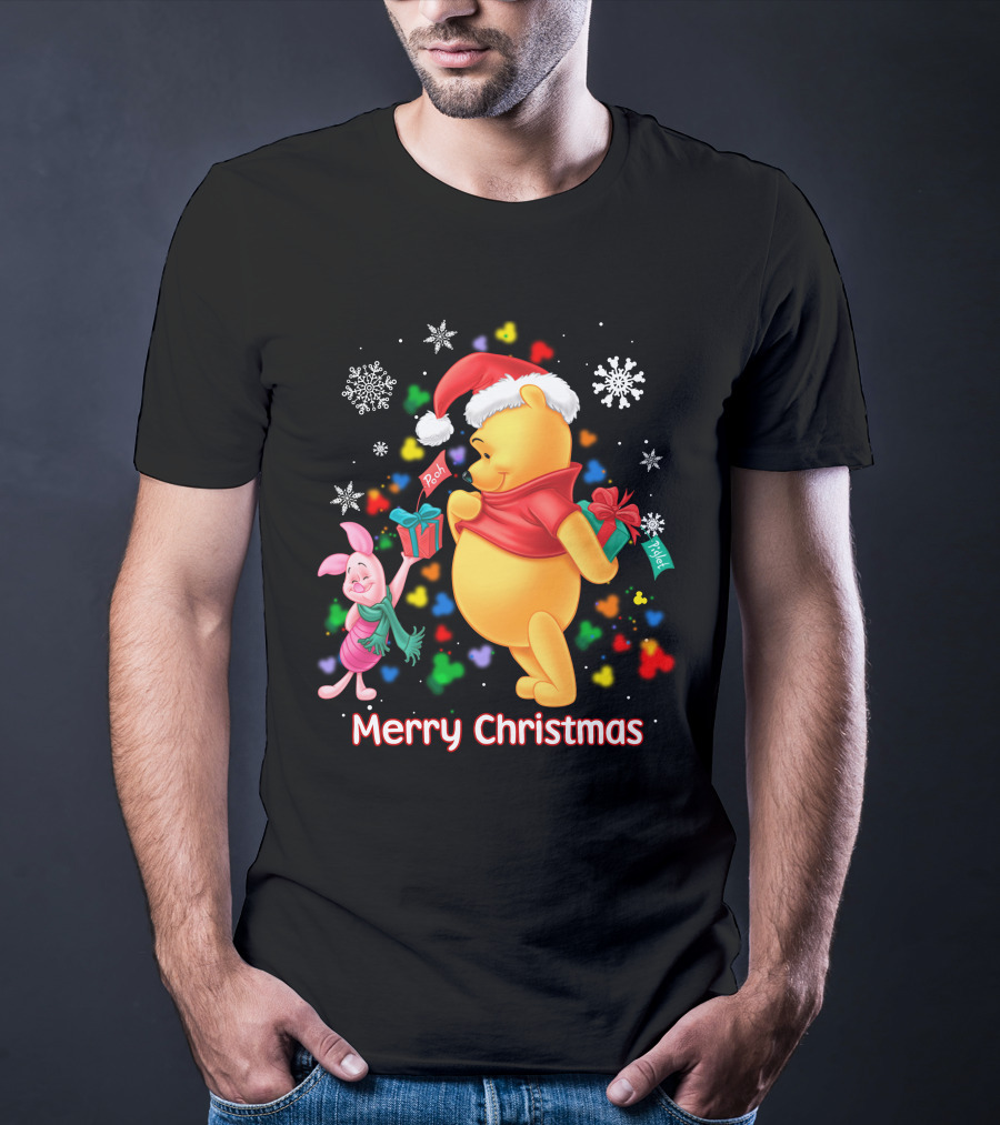 Merry Christmas Pooh And Piglet Snowflakes And Presents T-Shirt