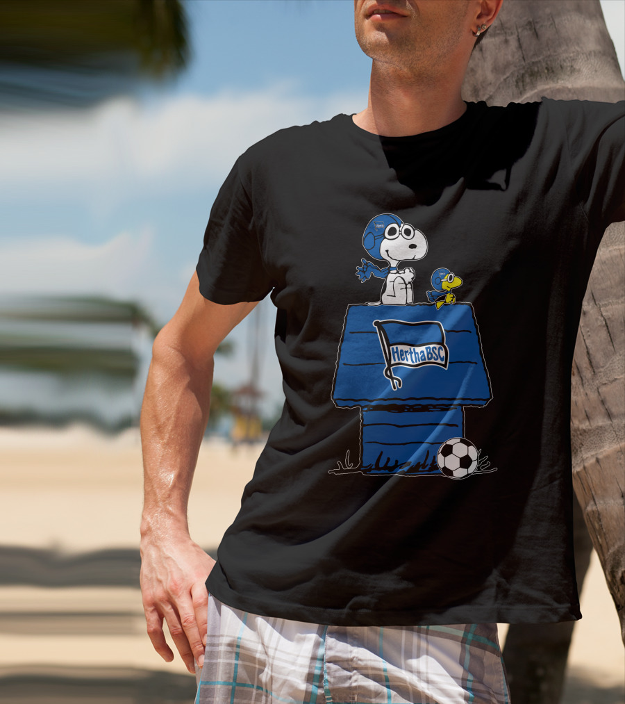 Hertha BSC Snoopy And Woodstock Doghouse Soccer T-Shirt