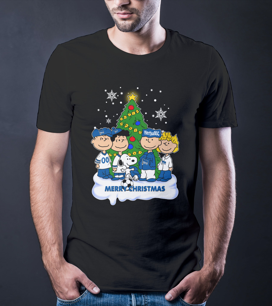 Hertha BSC Peanuts Merry Christmas Tree Scene T-Shirt
