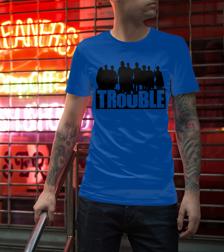 TROUBLE Silhouettes Ensemble T-Shirt
