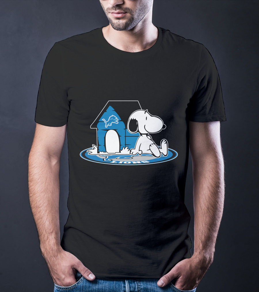 Detroit Lions Football Forever Snoopy Fan Art Peanuts T-Shirt