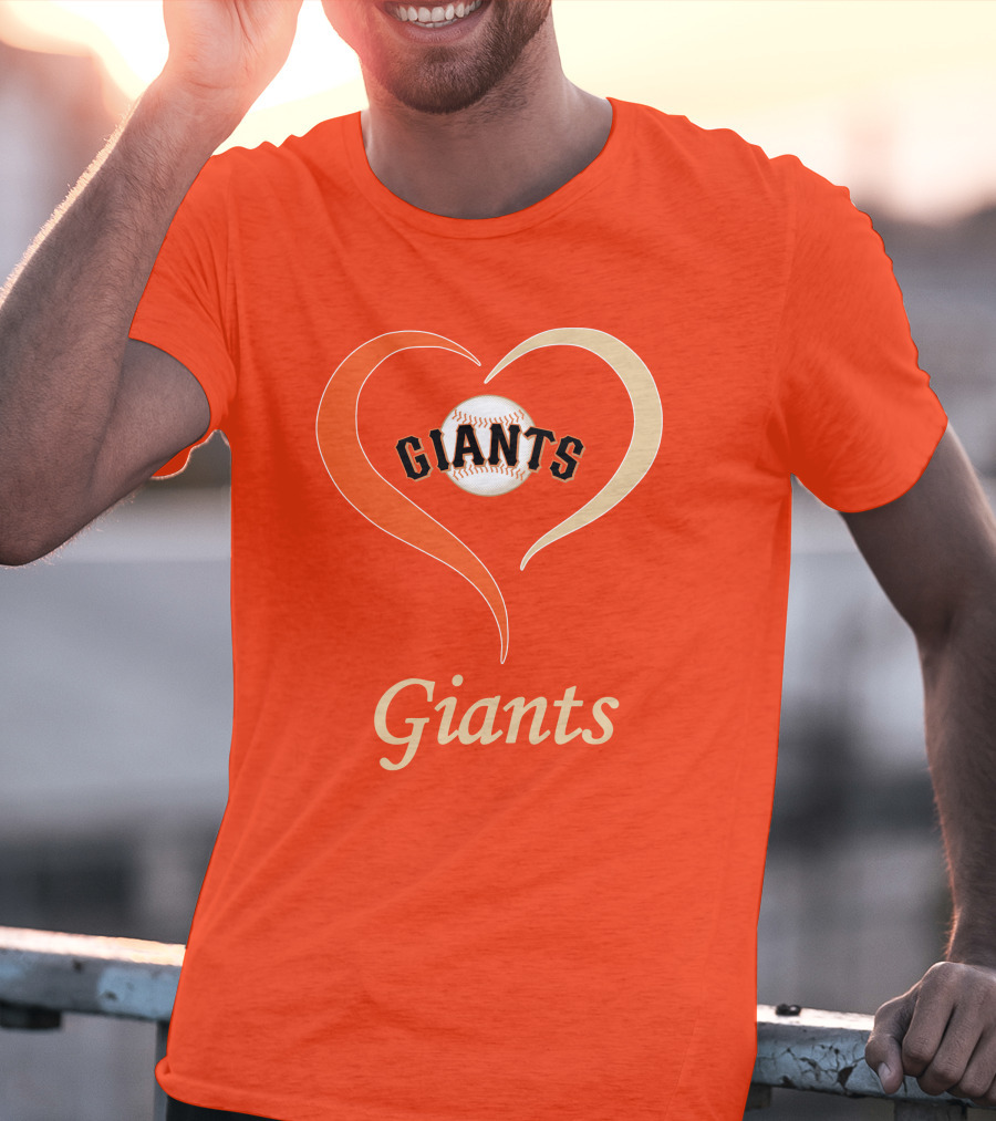San Francisco Giants Baseball Heart Fan T-Shirt