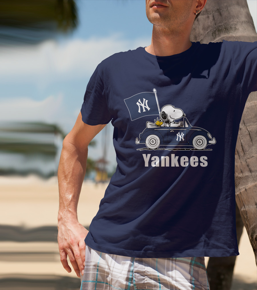Yankees Snoopy Car New York Yankees Flag T-Shirt
