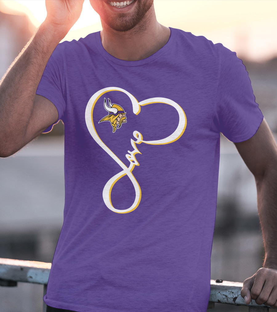 Love Minnesota Vikings Heart T-Shirt