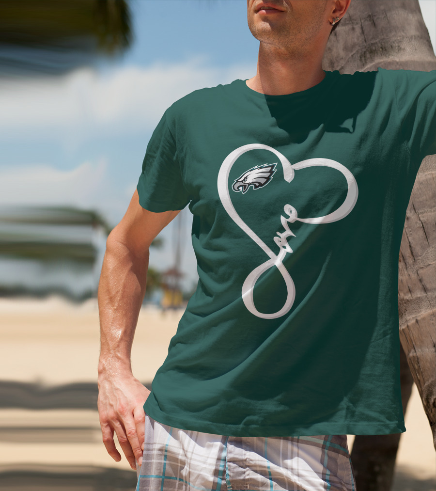 Philadelphia Eagles Love Heart T-Shirt