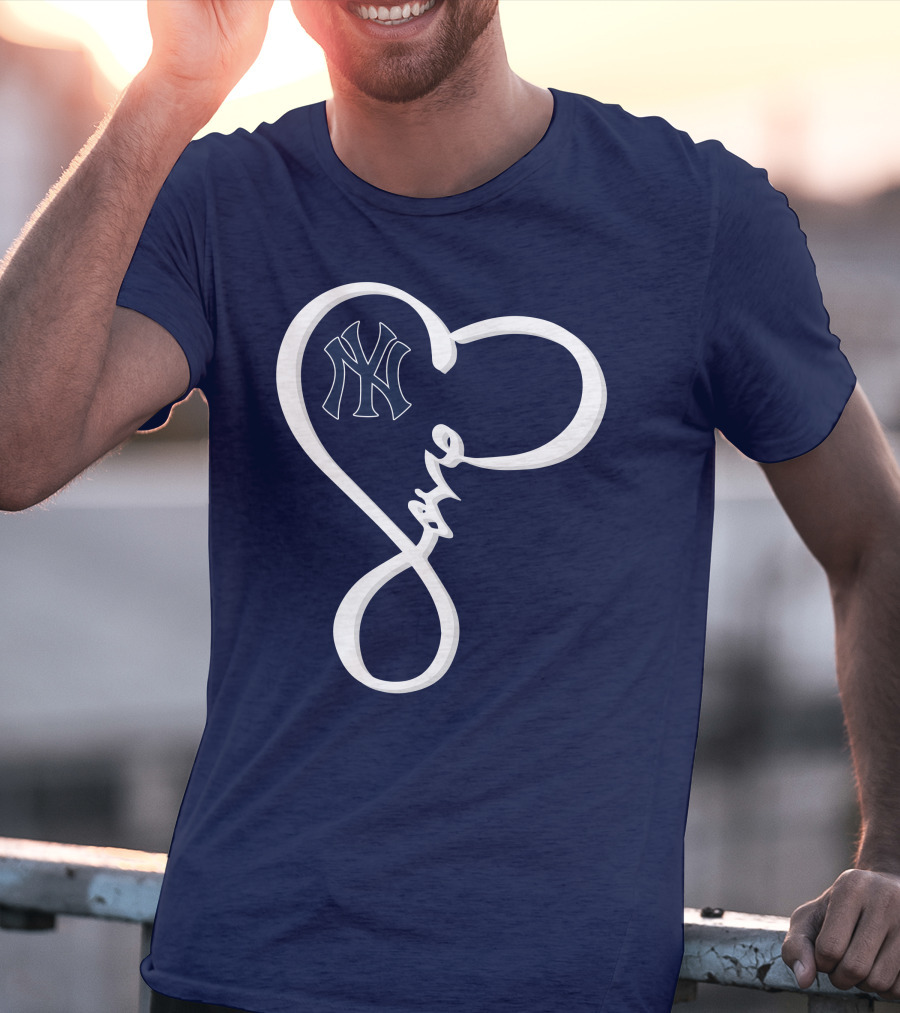Yankees Love Heart T-Shirt