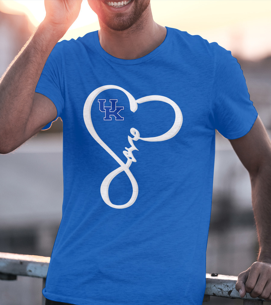 UK Wildcats Love Heart T-Shirt