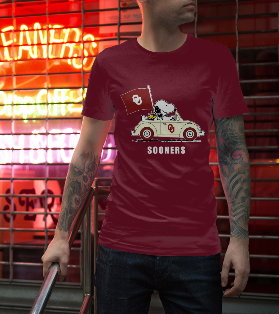 Snoopy Driving Oklahoma Sooners OU Flag Retro Car T-Shirt