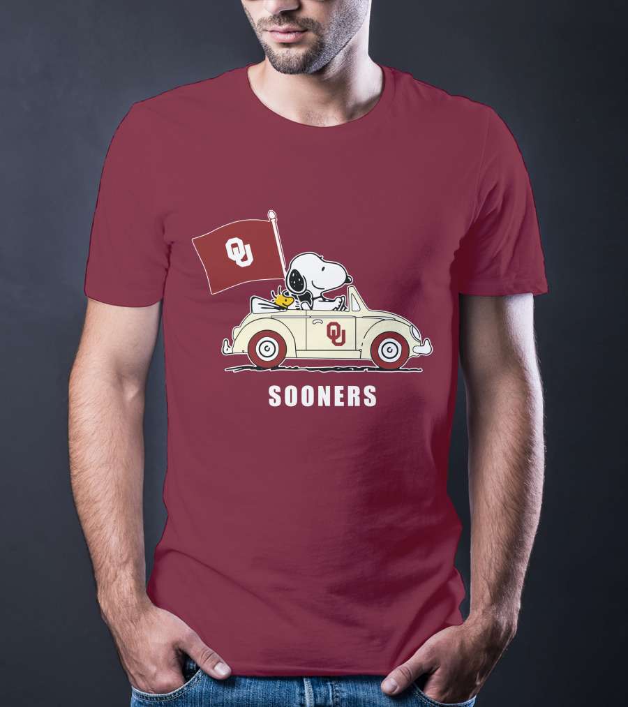 Snoopy Driving Oklahoma Sooners OU Flag Retro Car T-Shirt