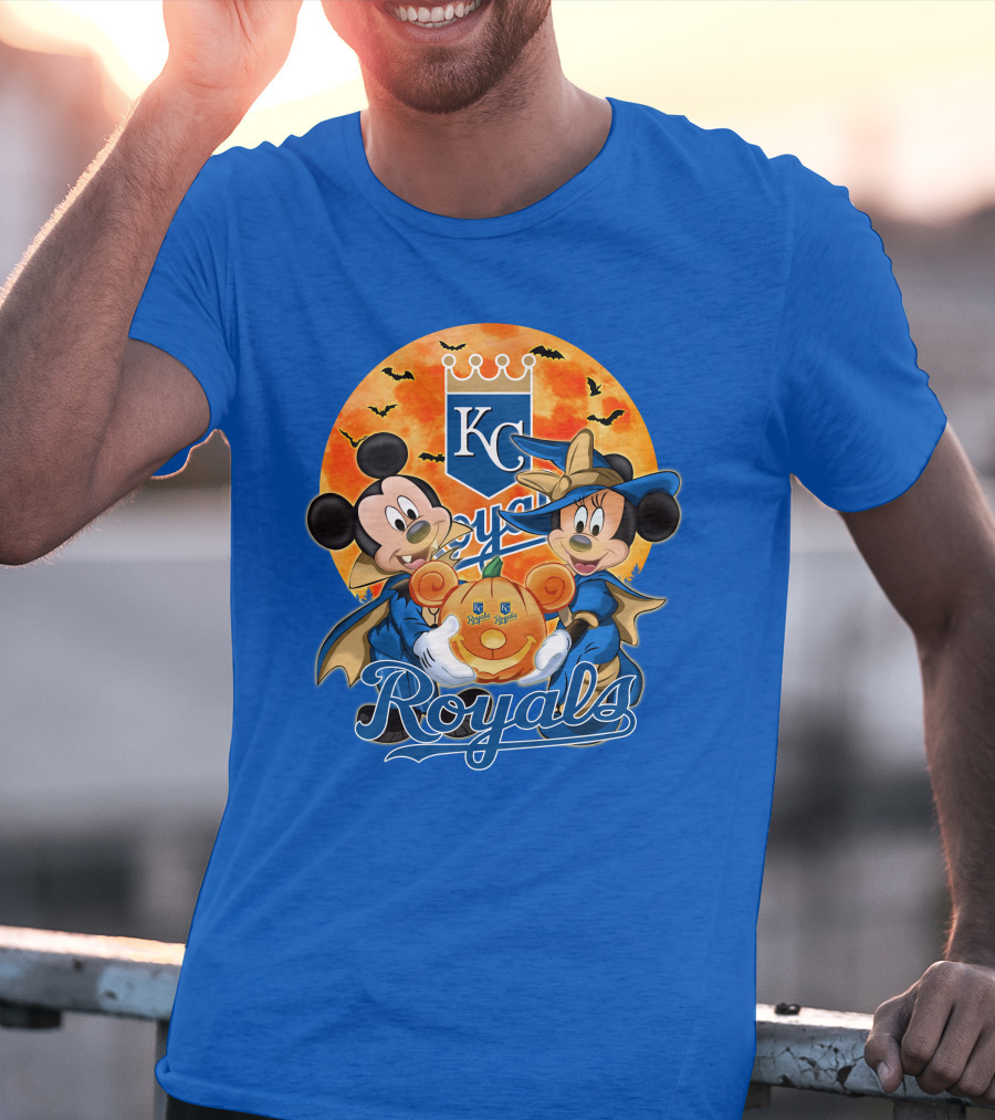 Kansas City Royals Mickey Mouse And Minnie Mouse Halloween Pumpkin Magic T-Shirt